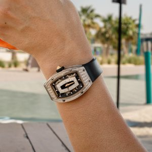 Where’s the Better Experience - Tag Heuer Online or Boutique?